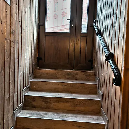 Capsule hotel Podziemne Arkady-nocleg Centrum Blisko Dworca